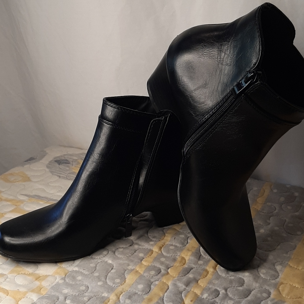 FABULARE Bootie